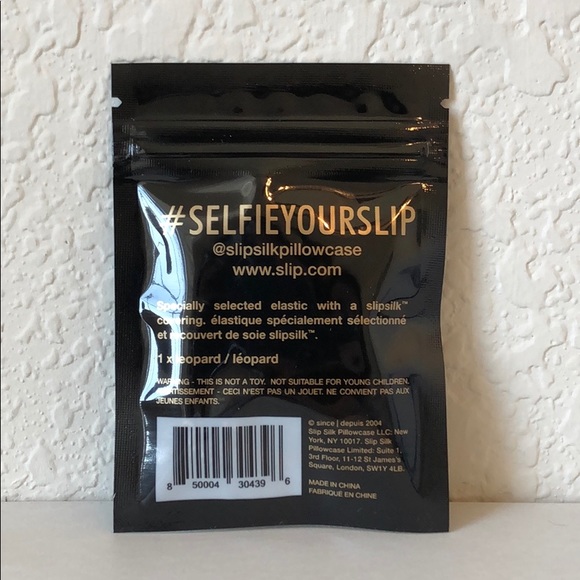 $10👄 Add-On SLIP Pure Silk Skinnie Hair Tie - Picture 2 of 3